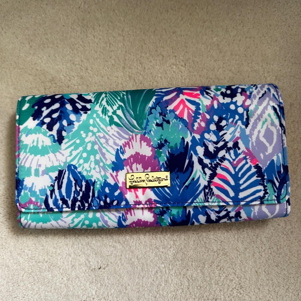 Brand New Lilly Pulitzer Wallet/Organizer